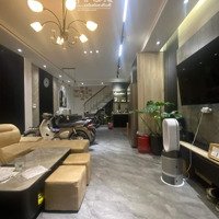 Chính Chủ Bán Nhà Phố Ba Đình Cao 5 Tầng Cực Vip Nhỉnh 1X Tỷ