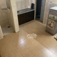 Phòng Gác 25M2,Full Nội Thất,Máy Lạnh,Toilet Riêng,Không Chung Chủ