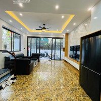 Phố Kim Mã, Ba Đình. Nhà Đẹp, Ô Tô Dừng Đỗ Ngày Đêm. 40M2, 5 Tầng, 5.7 Tỷ