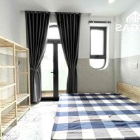 Căn Hộ Bancol Lớn Full Nội Thất Ngay Lạc Long Quân Đầm Sen