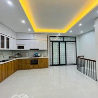 Nhà Lô Góc Phố Văn Cao - 6 Tầng - Mặt Tiền 6M -Diện Tích50M2 - Xây Mới