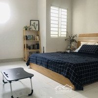 Phòng Full Nội Thất, Liền Kề Q1, Ngay Cầu Thị Nghè