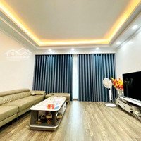 Bán Nhà Phường Yên Hoà. Ô Tô Tránh Đỗ Ngày Đêm, Thang Máy. 0911181169