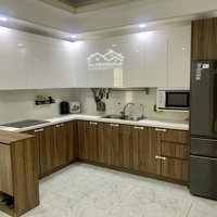 Bán Căn Hộ Góc 3 Phòng Ngủ 2 Vệ Sinh 107M2, View Đẹp, Thoáng Mát. Giá: 4,65Tỷ. Tel: 0903603097