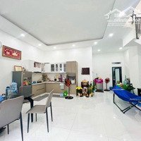 Bán Nhà Trung Tâm Quận Tân Phú, 67M2, 3 Tầng, Nhỉnh 6 Tỷ.