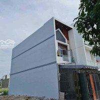 Bán Nhà Đẹp 82M2 Sổ Riêng Thổ Cư, Giáp Đường Nguyễn Khuyến