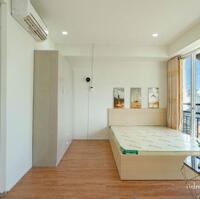 Căn hộ 1 phòng ngủ đầy đủ nội thất rộng 40m2 ngay chân cầu Nguyễn Văn Cừ, ban công lớn Thoáng mát