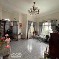 Mt Lương Định Củadiện Tích76.5M2, Mb Kinh Doanh,Cách Chùa Vechai Vài Bước