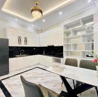 "Gấp" Đội Cấn 40M2, Oto Đỗ Cổng, Tặng Full Nội Thất, Giá Chào 6.5 Tỷ