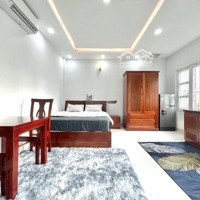 Studio Ban Công Nội Thất Sang Trọng Y Hình Ngay Bờ Kè Trường Sa