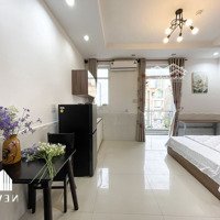 Cho Thuê Căn Studio Có Bancol Vị Trí Nằm Trong Khu An Ninh Dân Trí Cao