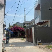 Bán Nhà 3 Tầng, 94M2. Hẻm Oto, Ngay Trung Tâm P. Long Trường, Quận 9