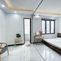 285 Đội Cấn - Ccmn Mới 40M2 - Full Đồ - Pccc Hiện Đại