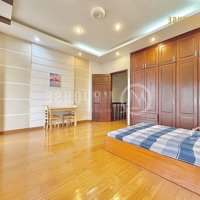 Cho Thuê Căn Hộ Studio Rộng 45M2 Có Balcon Thang Máy