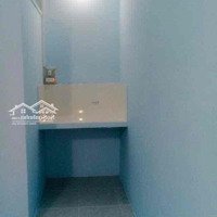 Phòng Trọ 2. 2 Triệu Có Máy Lạnh Wc Riêng