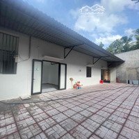 Nhà Sổ Riêng 150M2 - Sân Đâu 2 Xe Hơi - Cách Cầu Rạch Tra 700M