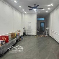 Nhà Riêng Phân Lô Duy Tân-Ôtô Vào Nhà-Kinh Doanh Vpcty-52M,7 Tầng, Thang Máy Chỉ 20.2 Tỷ 0901766599