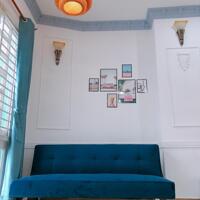 Cho thuê căn hộ có gác full nội thất 30m2 cửa sổ Hoàng Hoa Thám , Bình Thạnh, TP HCM