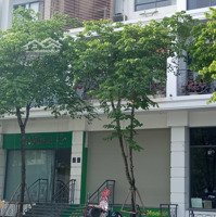 Bán Shophouse Có Hầm The Manor Giai Đoạn 1, Diện Tích Sử Dụng 350M2, Đủ Nội Thất, Sổ Sẵn Sang Tên