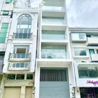 Toà Nhà Văn Phòng Hơn 600M2, Đối Diện Công Viên Lê Văn Tám - 222 Hai Bà Trưng, Quận 3!!!