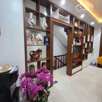 Bán Nhà Yên Hòa 40M2X 6 Tầng -Mặt Tiền6M - 9,7 Tỷ - Cầu Giấy - Oto Vào Nhà