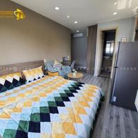 Căn hộ ban công full nội thất, bếp không sát giường, thang máy gần Phan Xích Long, Phú Nhuận