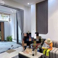 [For Rent ]Cần Cho Thuê Nhà Biệt Thự 3 Tầng Tiểu La