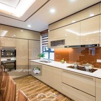 Suất Ngoại Giao Căn Góc 3 Phòng Ngủhướng Đông Nam, View Thoáng Không Bị Tòa Nào Chắn. Full Nội Thất