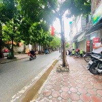 Bán Nhà 7 Tỷ 9 Hoàng Minh. Vài Bước Chân Ra Đường Minh Khai. Ô Tô Ngủ Trong Nhà.