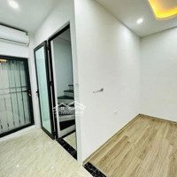 5.5 Tỷ-52M2 X 5T-Tân Mai,Hoàng Mai-Nhà Mới-Ô Tô Đỗ Cửa-Cực Thoáng Sáng