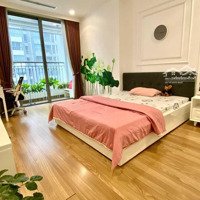 Chính Chủ Cho Thuê Căn Hộ 3 Phòng Ngủ 115M2 Nội Thất Đẹp Tại Park 9, Ban Công Nam Giá Bán 23 Triệuiệu/Tháng