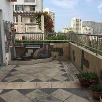 Penthouse Hưng Vượng 1 Nguyễn Văn Linh q7 dt 135m2 có sân vườn 35m2