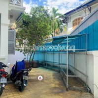 Bán Biệt Thự Sân Vườn Quận 3, Trần Quốc Thảo, 12X21M Đất, 2 Tầng, Sổ Hồng