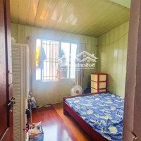 Tập Thể Mặt Phố Nguyễn Trường Tộ View Trường Vn - Cuba 35M2, Thuận Tiện Cv Học Hành, Chỉ 2.15 Tỷ