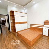 Siêu Hiếm Chung Cư Phố Trần Quý Kiên 100 M2 Chỉ Hơn 4 Tỷ 2 Ngủ 2 Vs