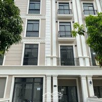 Bán Nhà Phố Vinhomes Manhttan Cạnh Cv 36Ha Giá Chỉ 14 Tỷ Liên Hệ: 0902364255