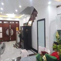 Tin Thật- Bán Kín-Bán Nhà Xuân La - Sát Hồ Tây- 15M Oto Tránh- Lô Góc- 40M2 X 5 Tầng- Nhỉnh 6 Tỷ