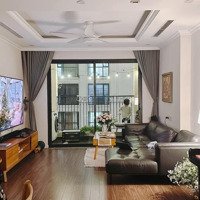 Chính Chủ Gửi Bán Căn Góc 100M2 - 3 Phòng Ngủ View Sông Hồng, Cầu Nhật Tân. Sẵn Sổ Đỏ. Có Slot Ô Tô