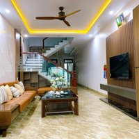 Bán Nhà Mặt Phố Hoàng Minh Đạo, Long Biên 40M2, 4T, 15 Tỷ, Ô Tô, View Vườn Hoa, 0816.664.860