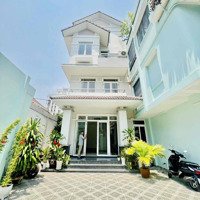 Villa Sân Vườn Dtsd Hơn 800M2 Mặt Tiền Vị Trí Siêu Đẹp Võ Văn Tần