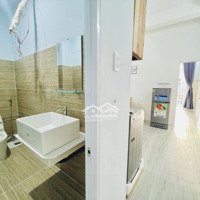 Chính Chủ Cho Thuê Phòng Như Hình_50M2_Ban Công Riêng_Kế Chợ Tân Hương