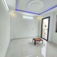 Nhà Nguyên Căn 70 M² 2 Phòng Ngủ 3 Vệ Sinhst Đường Thích Quảng Đức Quận Phú Nhuận