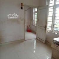 Cho Thuê Phòng Ở Nhà Phố 20M2 Wc Ban Công Thoáng Mát Giáp Q2