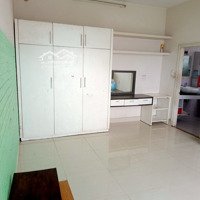 Cho Thuê Phòng Ở Nhà Phố 20M2 Wc Ban Công Thoáng Mát Giáp Q2