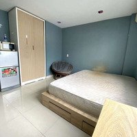 Phòng Đẹp Cho 2 Người - Cửa Sổ Trời Cực Chill - 665A Hoàng Sa Q3