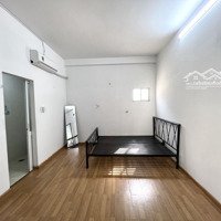 Studio Ban Công Cửa Sổ Thoáng Full Nội Thất Tiện Nghi Ngã Tư Thủ Đức