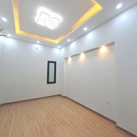 Nhà Xinh Vài Bước Ra Hồ Đắc Di Đống Đa 45M2X5 Tầng, 6 Phòng Ngủ. Nhà Mới Xách Va Li Về Ở Luôn