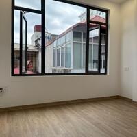 Nhà siêu đẹp, mua ở ngay, 4 tầng, 30m2, Ngô Gia Tự, Long Biên, ngõ ô tô, An sinh đỉnh