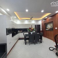 60M2 Trung Tâm Q10- Xe Hơi Vô Nhà - Phân Lô - Ngang 5M - Cạnh Doanh Trại Quân Đội -5 Tầng Thuê 30 Triệu