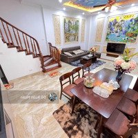 Siêu Phẩm Nhà Đẹp 42M2 7 Tầng, Cách Mặt Phố Lớn Chỉ 5M, Hoàng Quốc Việt, Võ Chí Công, Chỉ 8,9 Tỷ